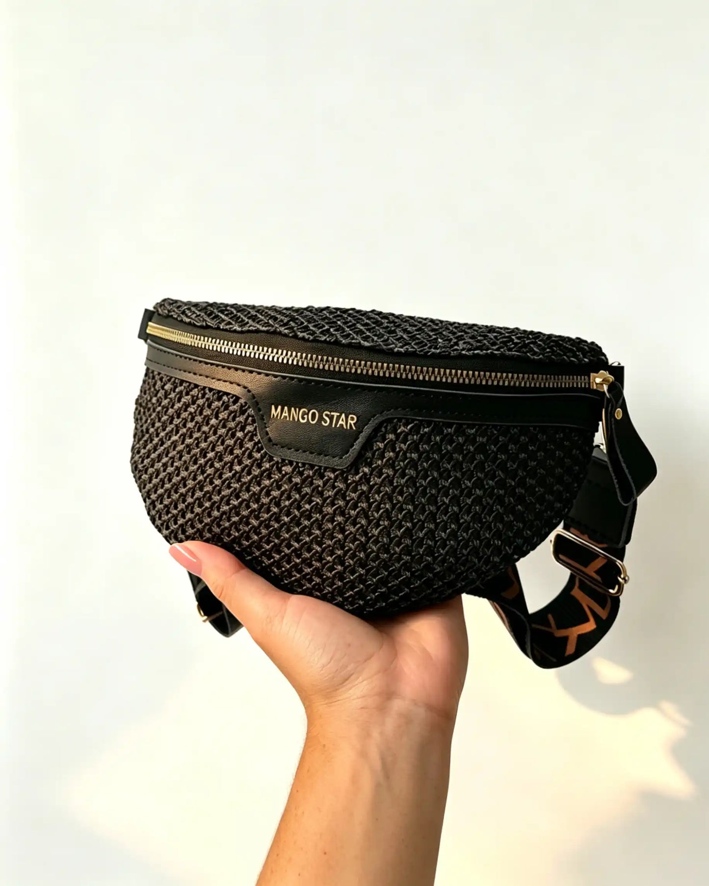 Wholesale Black Woven Casual Fanny Pack SP120