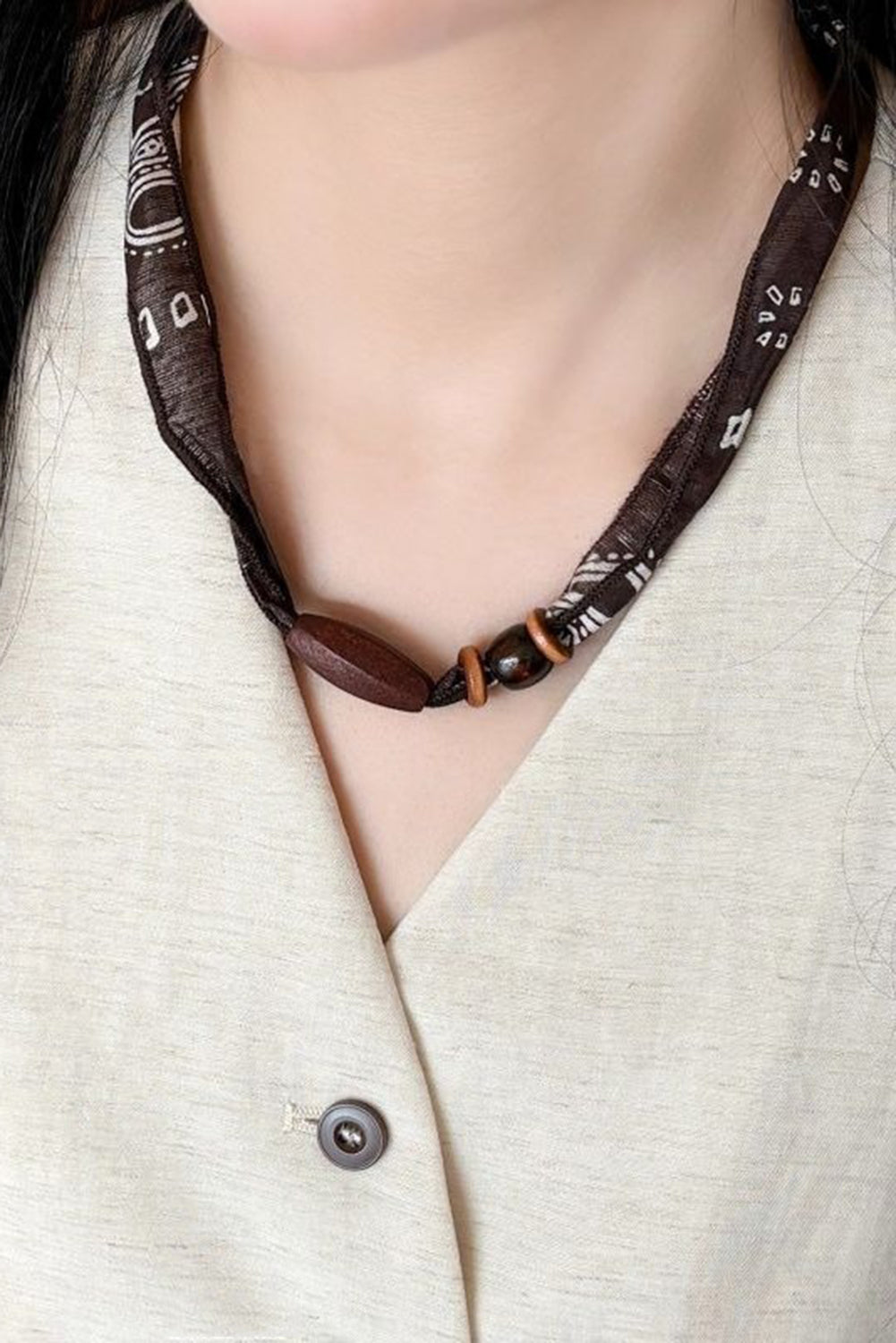 Wholesale Paisley print silk scarf necklace women's unique design accessories temperament scarf sweater chain SP006