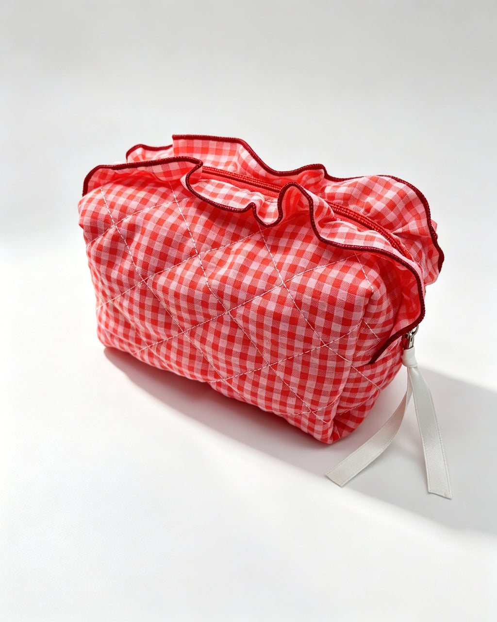Wholesale Red Gingham Quilted Ruffle Travel Bag Preppy Gift SP060