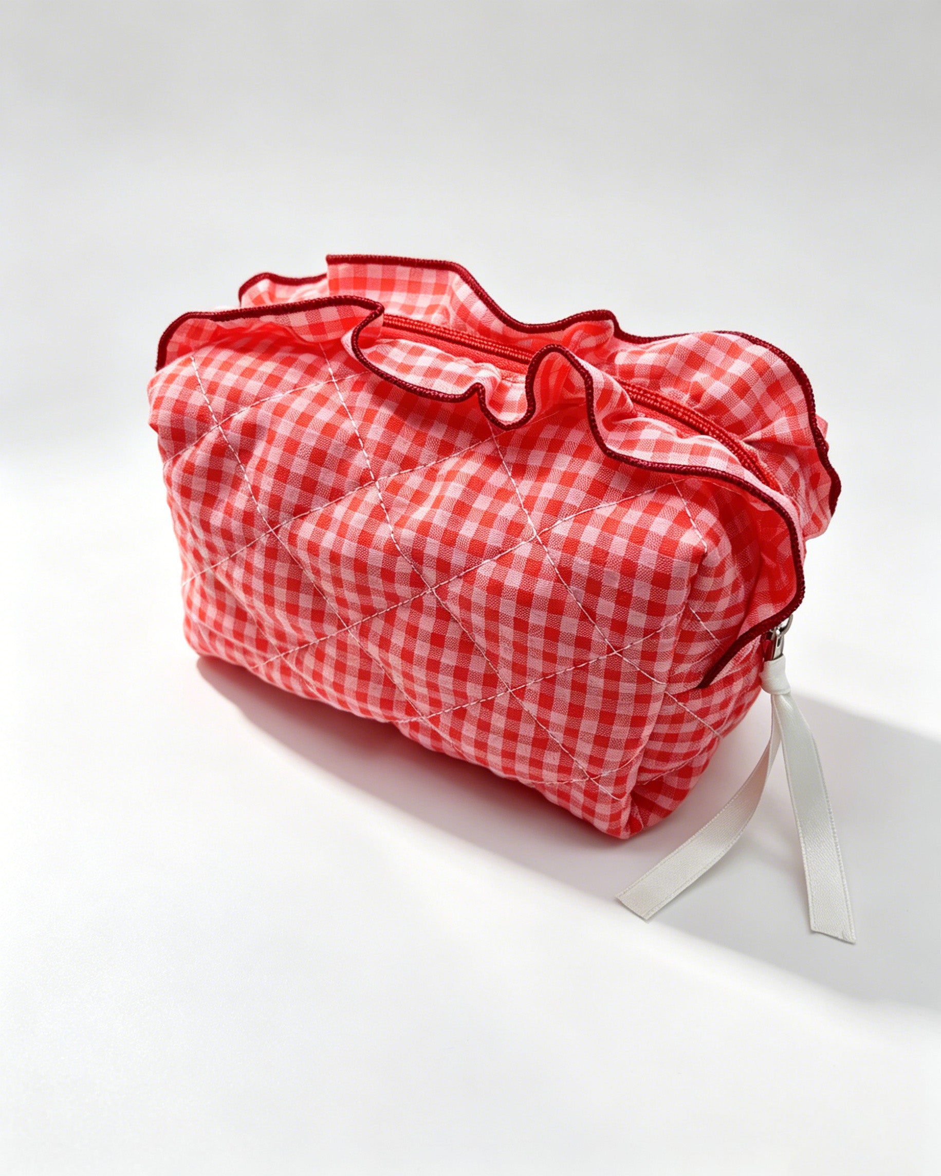 Wholesale Red Gingham Quilted Ruffle Travel Bag Preppy Gift SP060