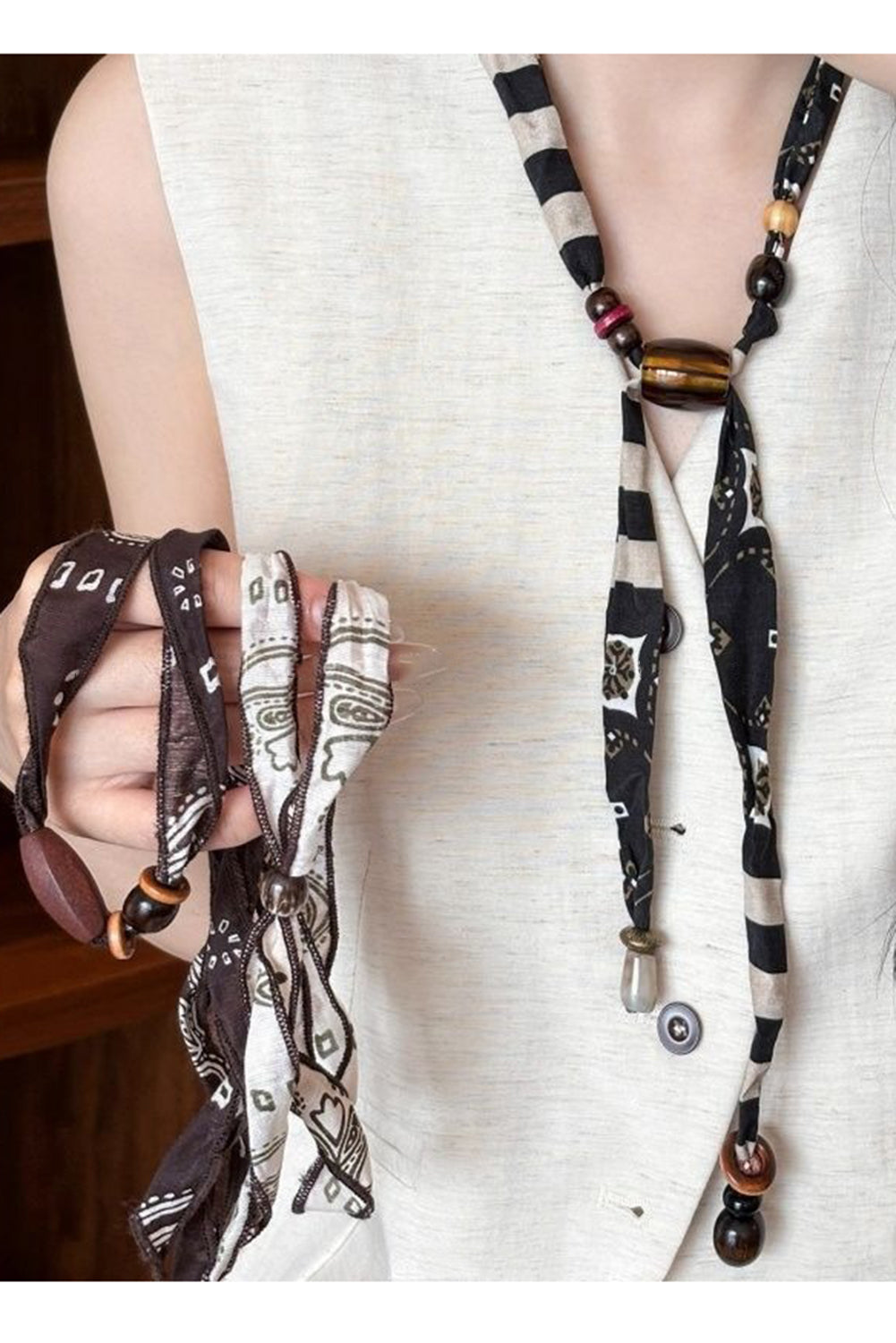 Wholesale Paisley print silk scarf necklace women's unique design accessories temperament scarf sweater chain SP006