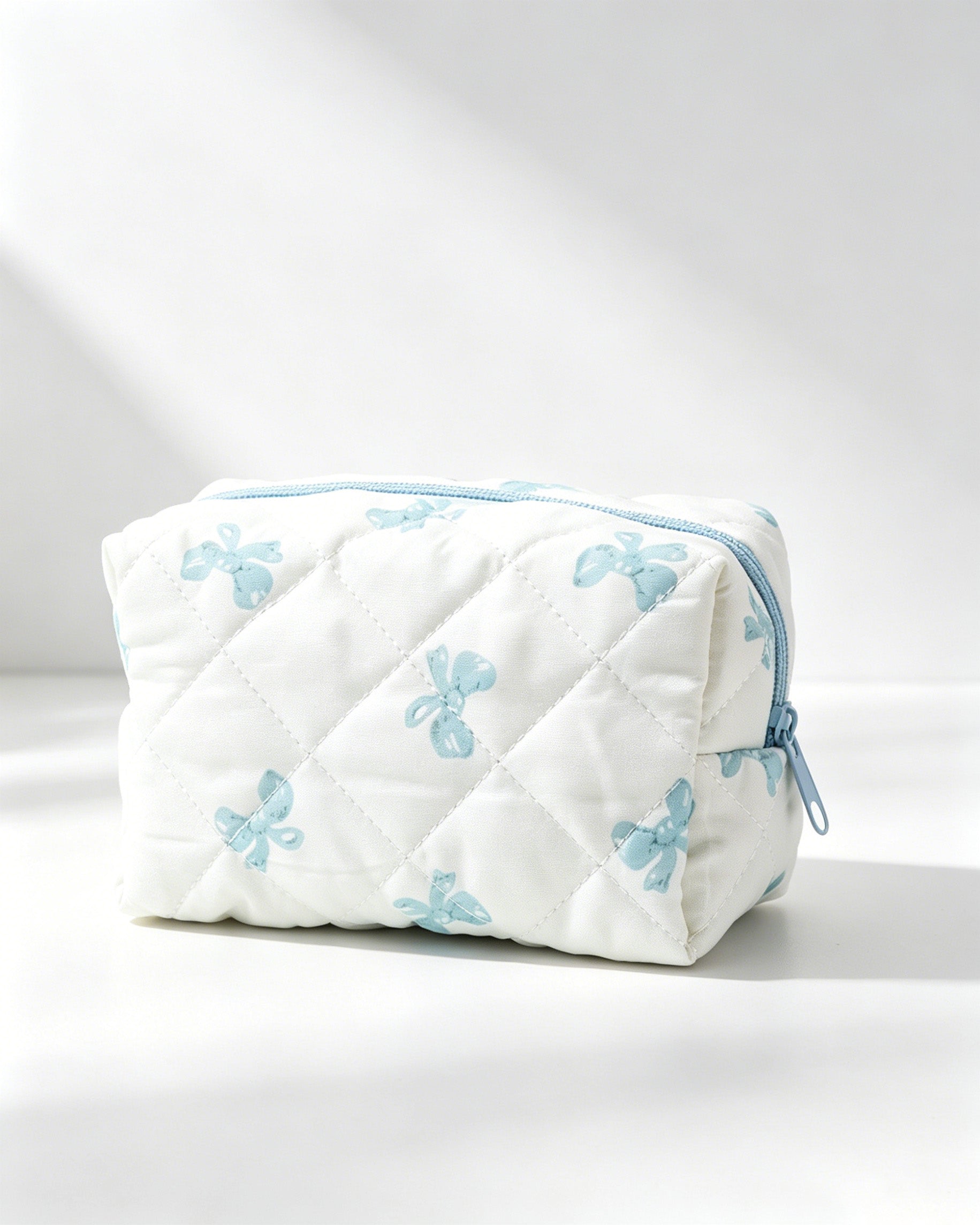 Bulk White Blue Bow Quilted Pouch Travel Preppy Essential SP058