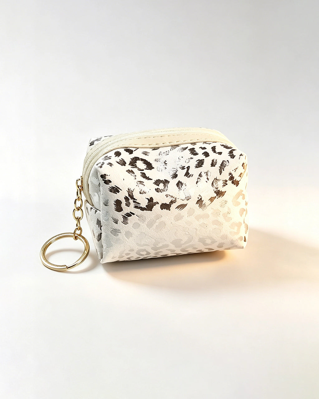 Bulk White Foil Leopard Makeup Bag Daily Chic Pouch SP154
