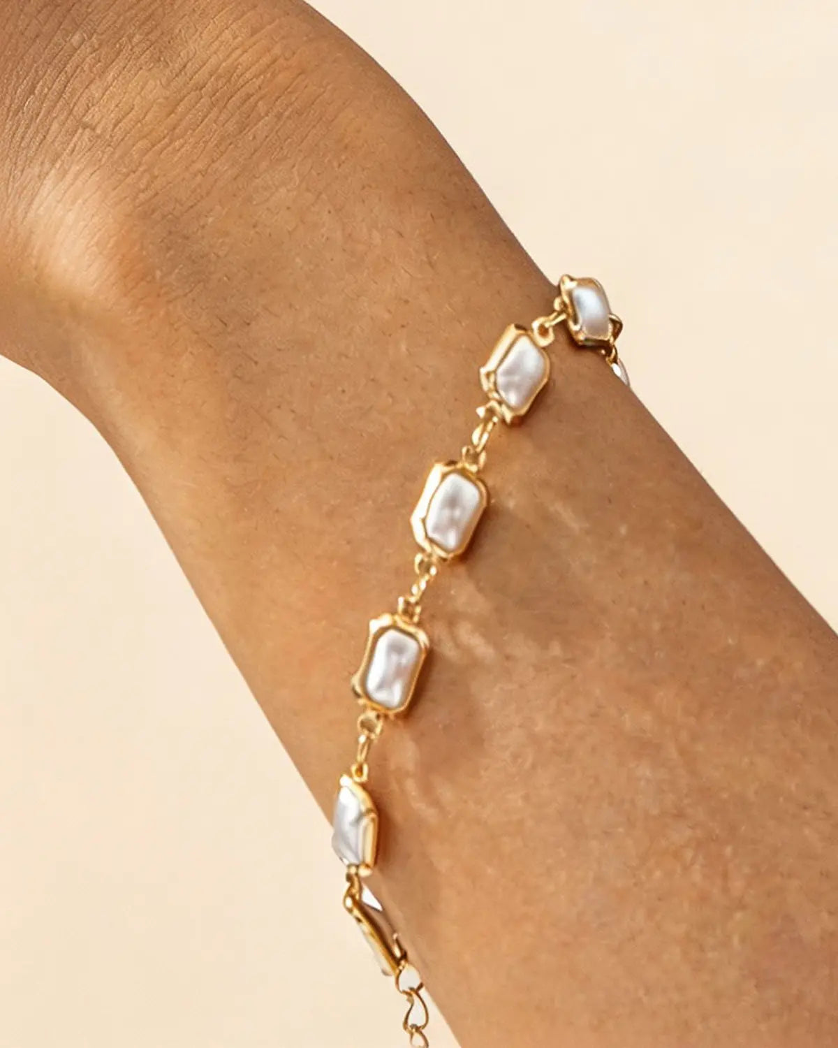 Gold Pearl Geometric Bracelet Daily Boutique SP322