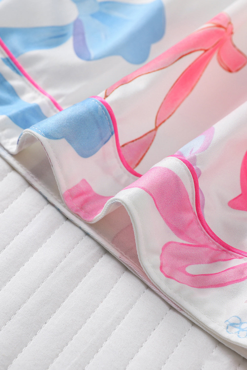 Wholesale Pink White Bow Print Half Sleeve Shirt and Shorts PajamasSet WL007