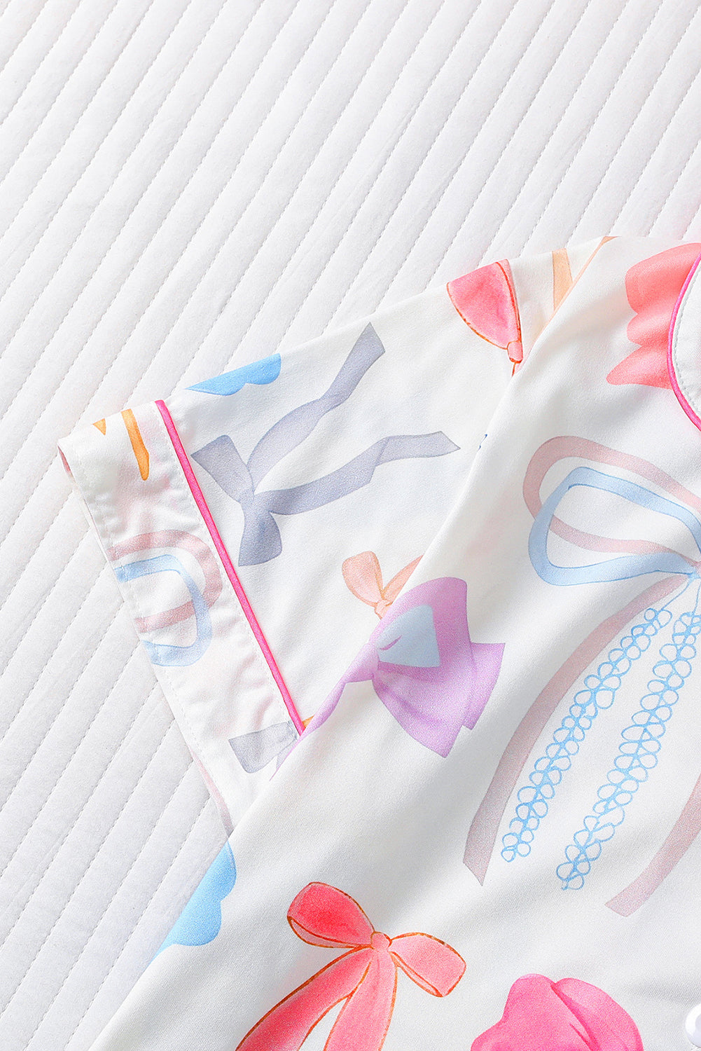Wholesale Pink White Bow Print Half Sleeve Shirt and Shorts PajamasSet WL007