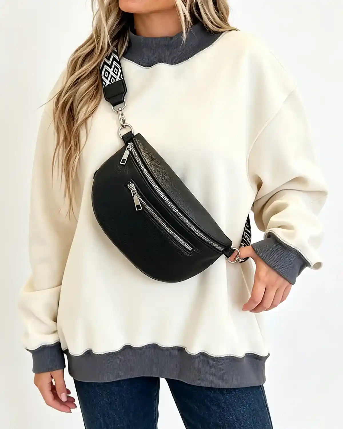 Wholesale Black Litchi Grain Fanny Pack SP139