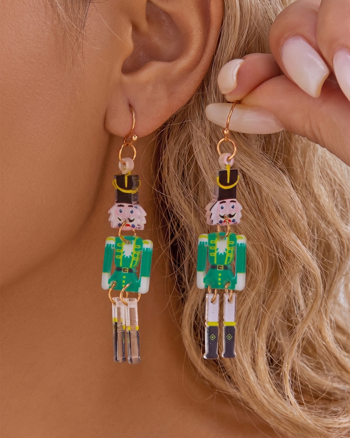 Wholesale Christmas series earrings fashionable and versatile Christmas love elk acrylic earrings  SP014