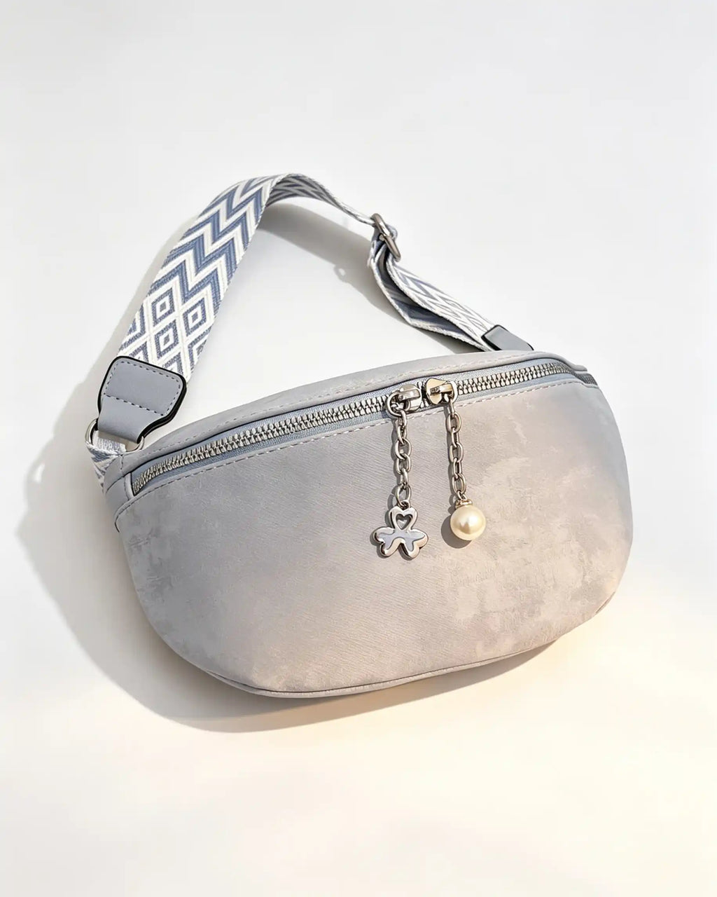 Wholesale Light Blue Pearl Fanny Pack SP126