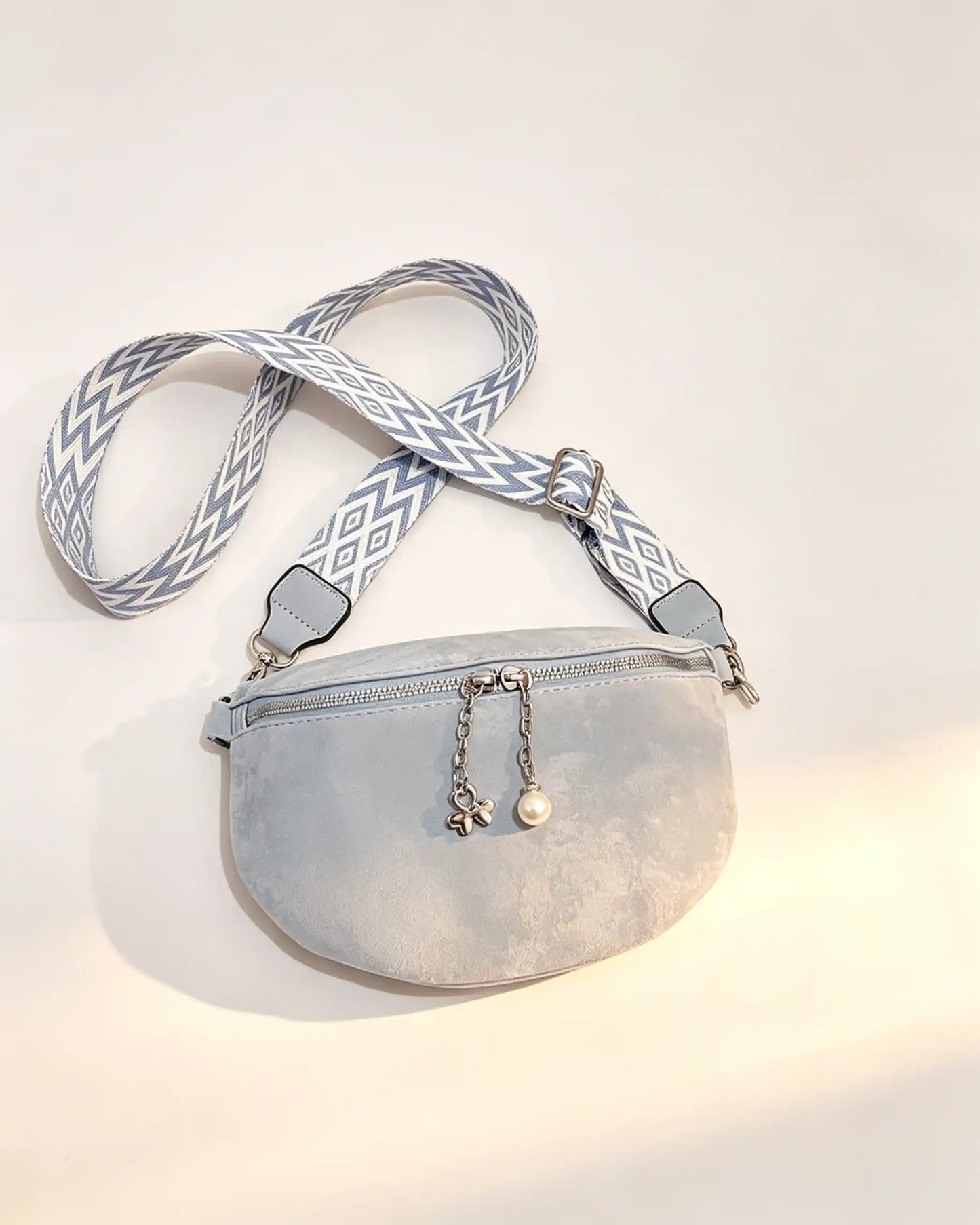 Wholesale Light Blue Pearl Fanny Pack SP126