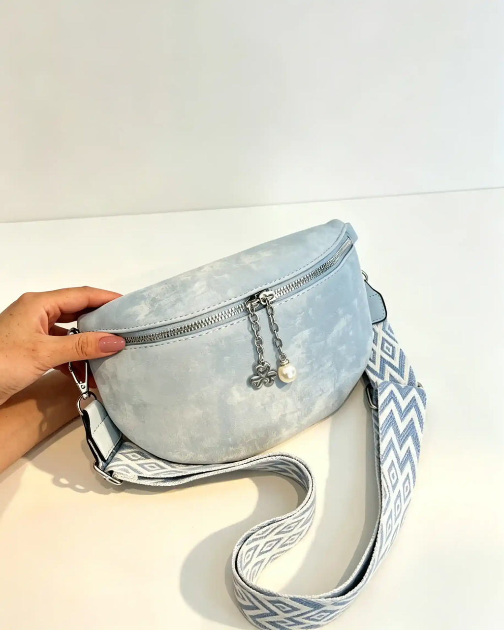 Wholesale Light Blue Pearl Fanny Pack SP126