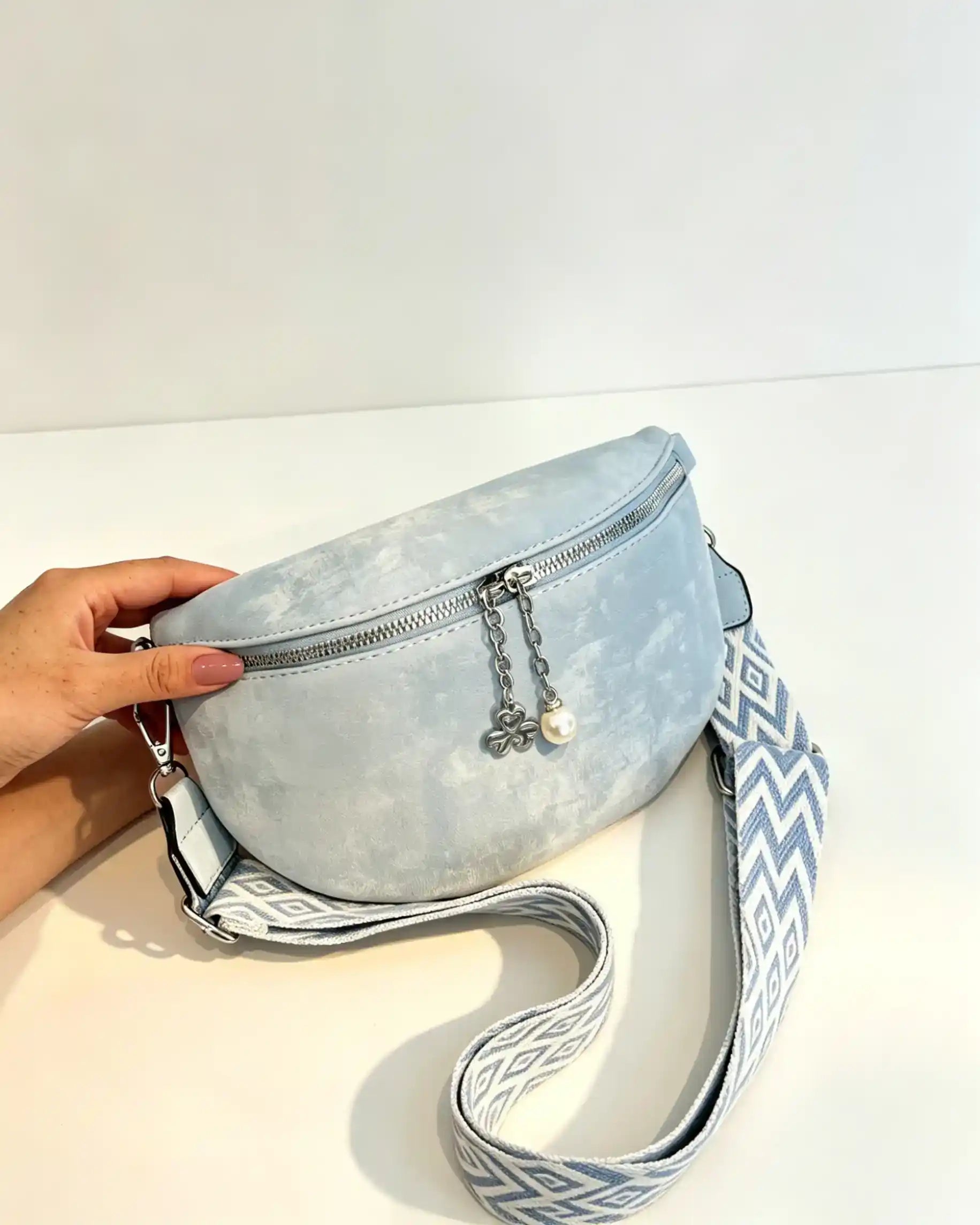 Wholesale Light Blue Pearl Fanny Pack SP126