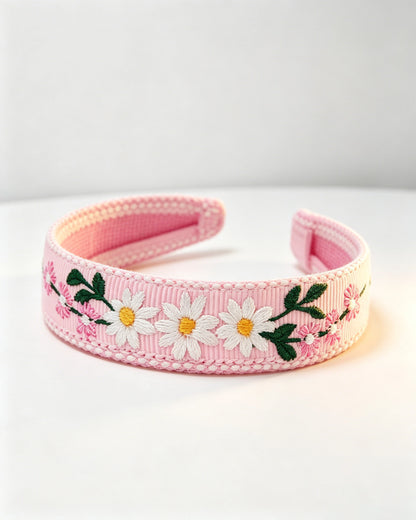 Pink Daisy Embroidered Wristlet Casual Accessory SP198