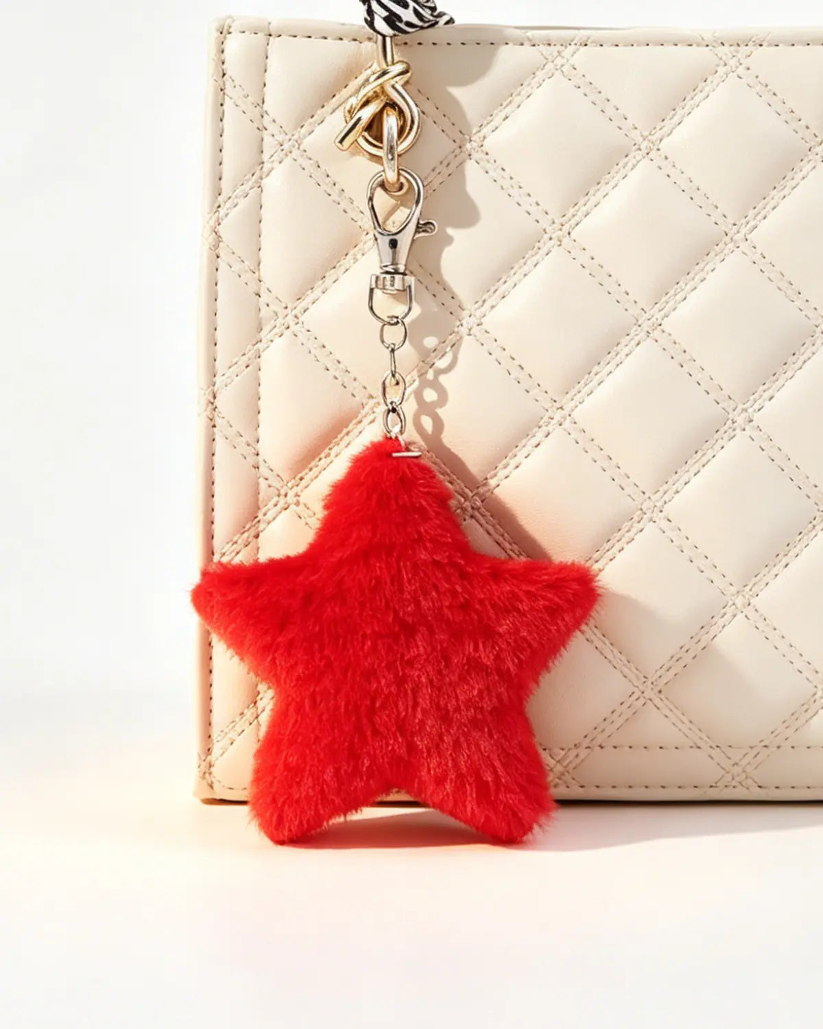 Red Faux Fur Star Keychain Holiday Statement Bag Charm SP184