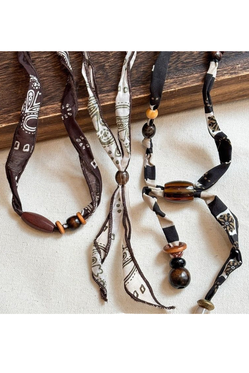Wholesale Paisley print silk scarf necklace women's unique design accessories temperament scarf sweater chain SP006